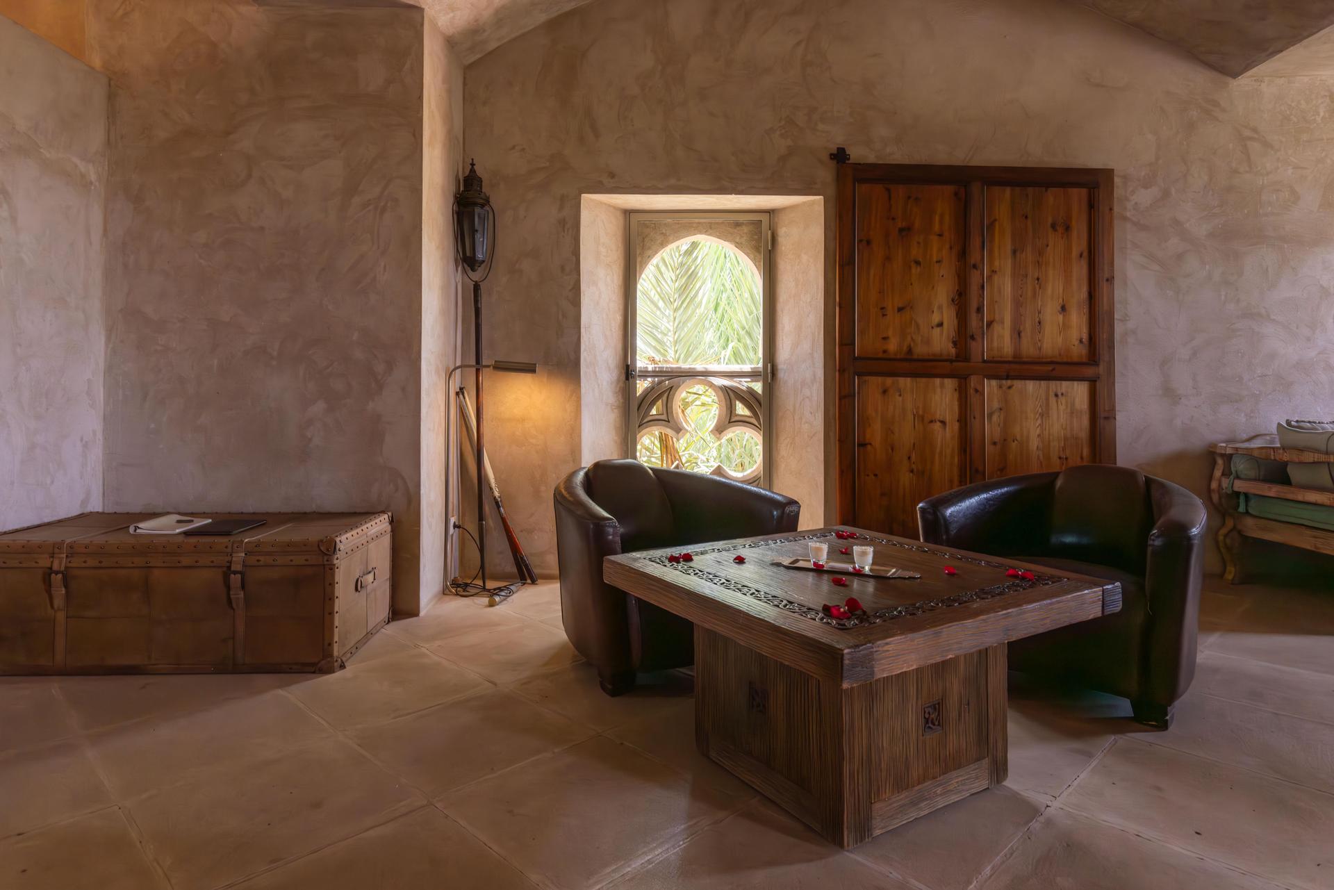 Ksar Char-Bagh 14