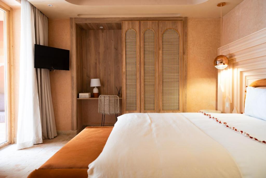 Maison Nalos 10