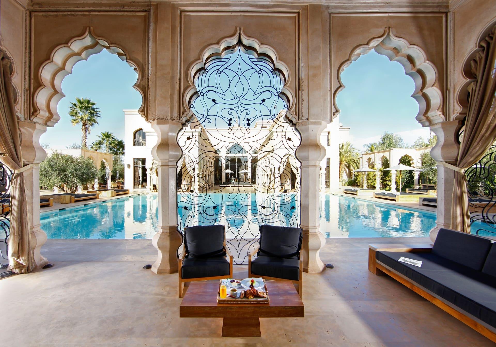 Palais Namaskar 20