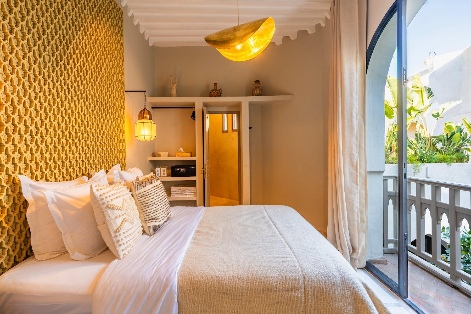 Riad XO 4
