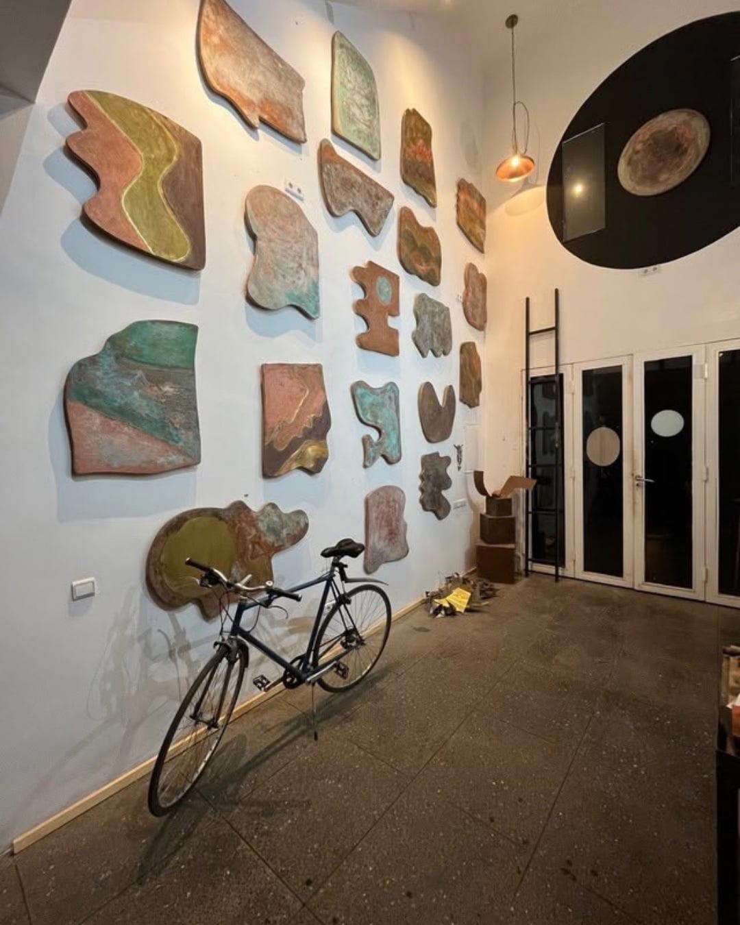 Abdessamia Bargamane's studio. Courtesy AMY - Art Meets You