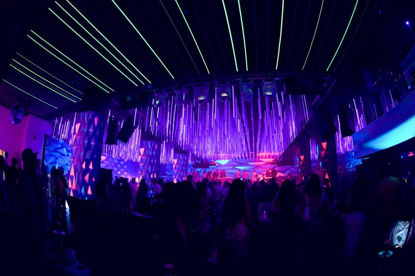 555 Famous Club 6
