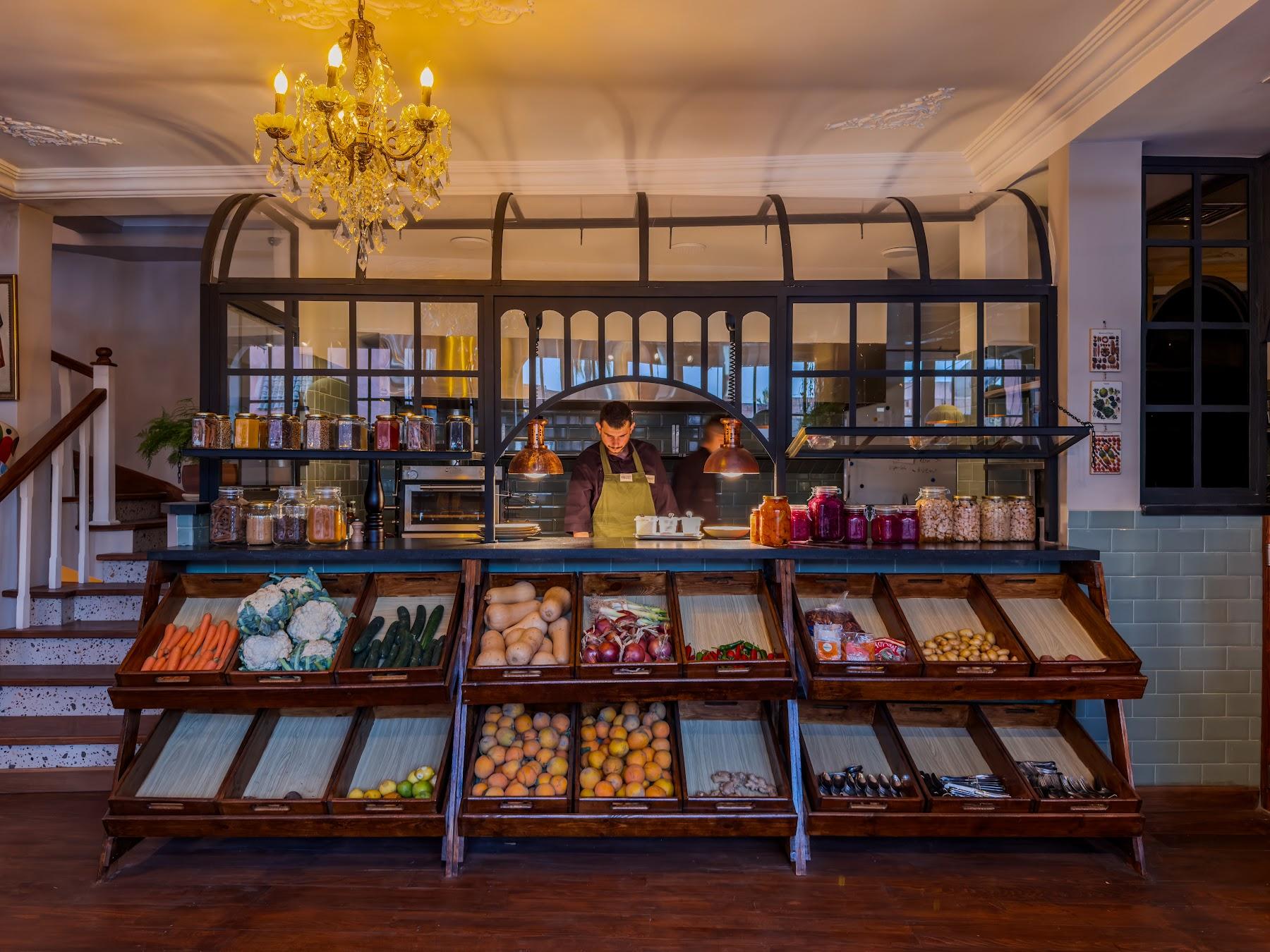 Mandala Society: Vegetarian and Vegan-Friendly in the Medina Marrakech